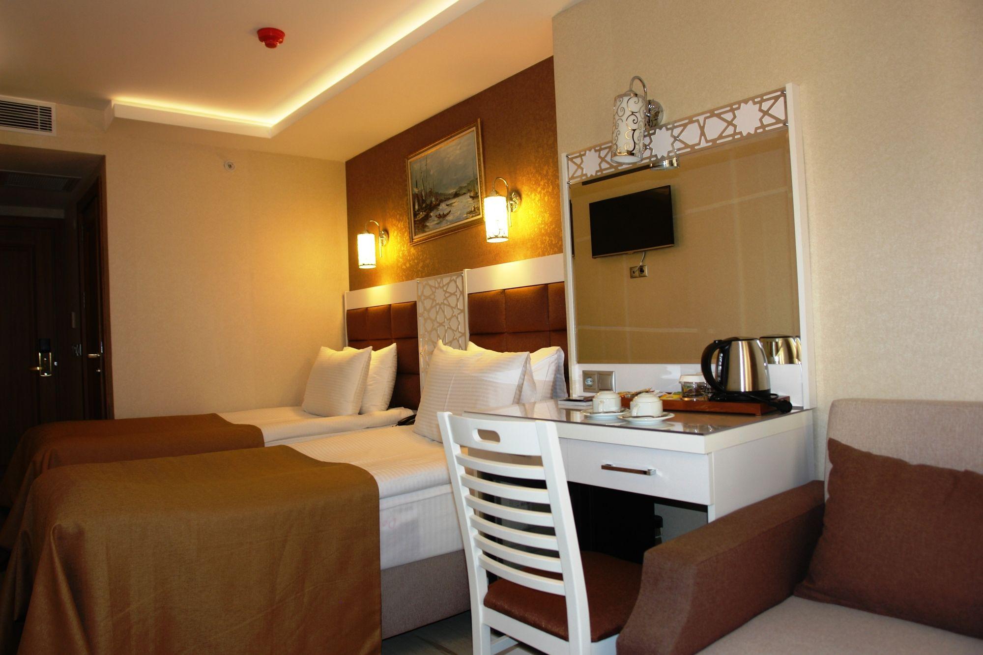 Istanbul River Hotel Exterior photo